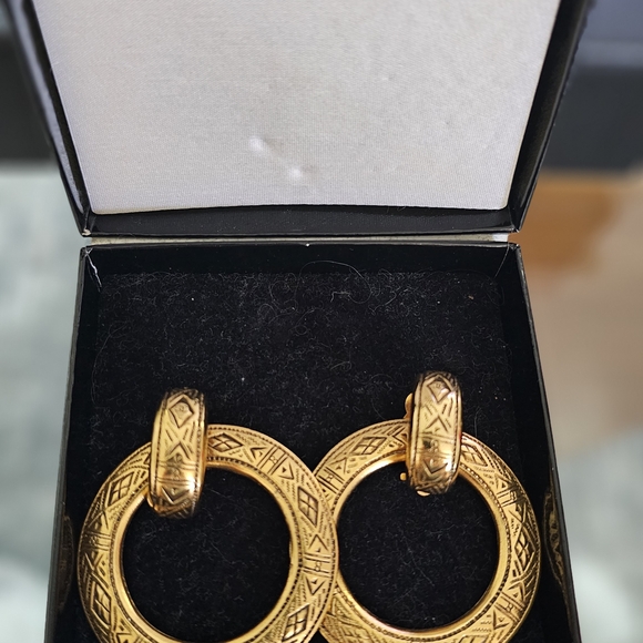 CHANEL Gold Textured Hoop Earrings